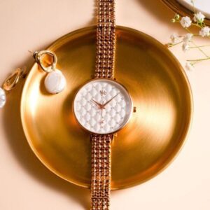 Vyb Iconique By Fastrack Quartz Analog White Dial Metal Strap Watch For Girls